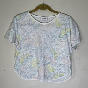 ST. EVE Pastel and White Floral Print Cropped Length T Shirt Size M/L